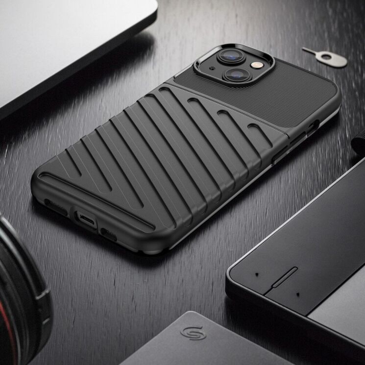 Защитный чехол Deexe Thunder Series для Apple iPhone 14 - Black: фото 8 из 8