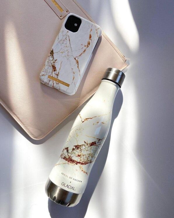 Защитный чехол iDeal Of Sweden Printed Case для Apple iPhone 11 - Carrara Gold: фото 6 из 8