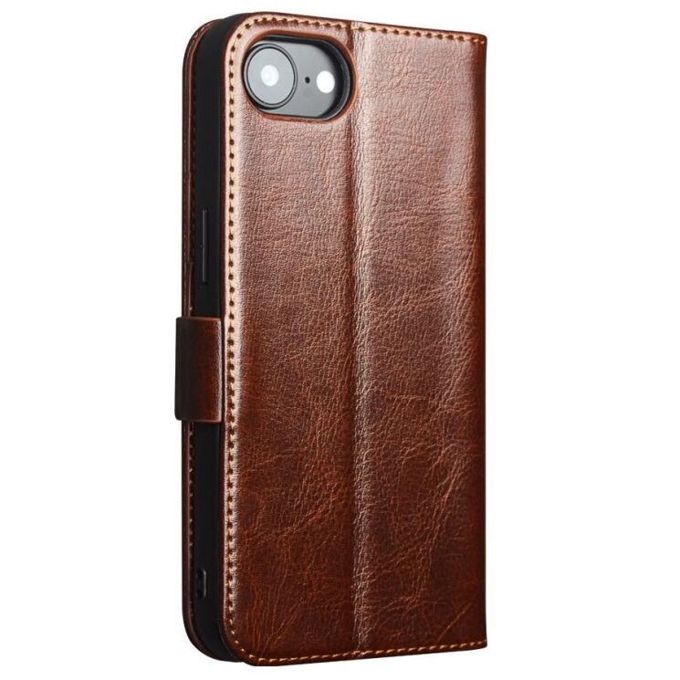 Кожаный чехол QIALINO Classic Case для Apple iPhone 16e - Brown: фото 5 из 6