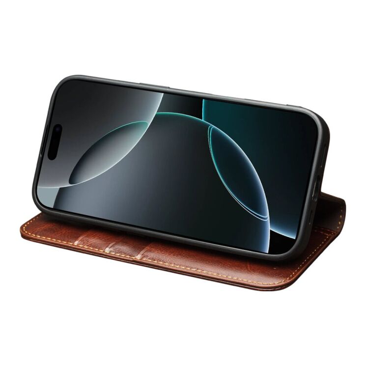Кожаный чехол QIALINO Classic Case для Apple iPhone 17 Pro - Brown: фото 3 из 13